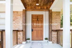 7099 Pinehill Rd in Daphne, AL - Building Photo