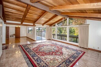 525 Hampton Rd in Piedmont, CA - Building Photo - Building Photo