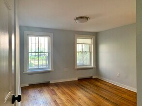 139 16th St, Unit Garden Apartment in Brooklyn, NY - Building Photo - Building Photo