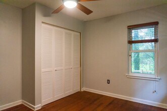39 Reese Rd in Asheville, NC - Building Photo - Building Photo