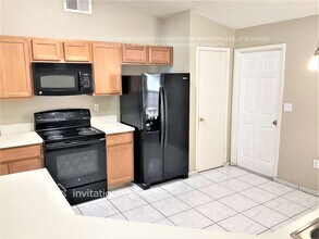 15945 Greater Groves Blvd in Clermont, FL - Foto de edificio - Building Photo