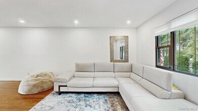 17 Arthur Pl in Yonkers, NY - Building Photo - Building Photo