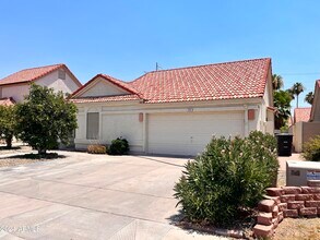 1261 E Commerce Ave in Gilbert, AZ - Building Photo - Building Photo