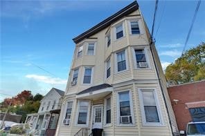 703 Nepperhan Ave in Yonkers, NY - Building Photo - Primary Photo