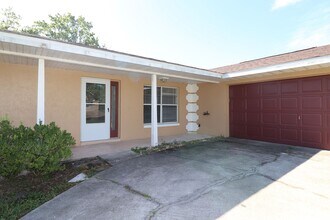 907 Primrose Terrace in Deltona, FL - Building Photo - Building Photo