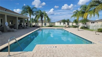 1260 Stone Ridge Cir in Sebring, FL - Building Photo - Building Photo