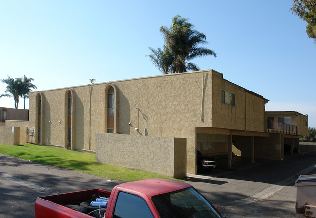 Villa Pacifica in Oxnard, CA - Building Photo - Building Photo