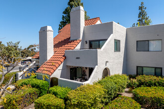 Bernardo Pines in San Diego, CA - Building Photo - Building Photo