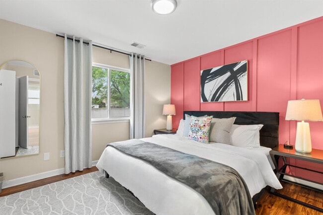 18451 Sharon Ln in Roseville, MI - Foto de edificio - Building Photo