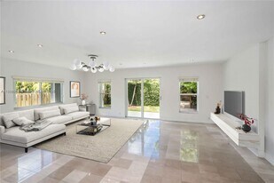 8020 Noremac Ave in Miami Beach, FL - Building Photo