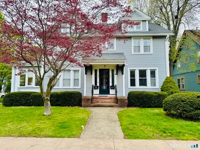 304 Central Ave