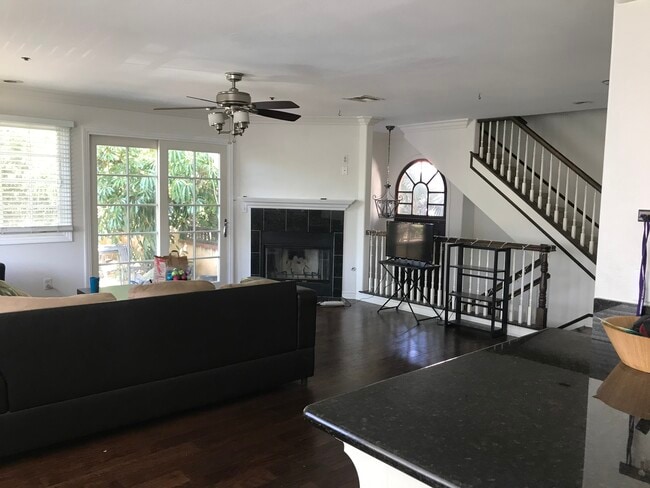 1927 Fremont Ave in South Pasadena, CA - Foto de edificio - Building Photo