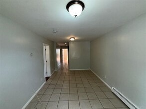 18 Brook St in Croton-on-Hudson, NY - Building Photo - Building Photo