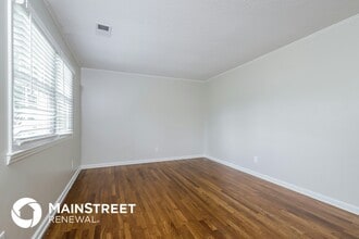 320 Logan Ct in King, NC - Building Photo - Building Photo