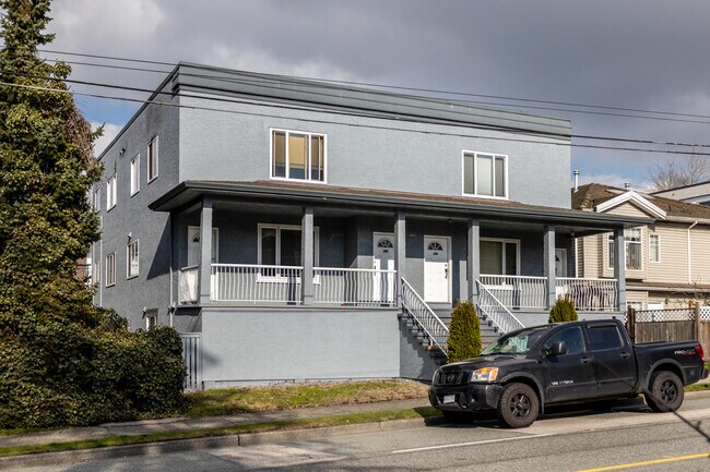 2235 Dundas St in Vancouver, BC - Building Photo - Primary Photo