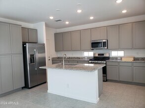 1315 W Crane Dr in Chandler, AZ - Building Photo - Building Photo