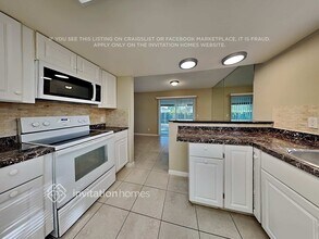 819 Sunridge Point Dr in Seffner, FL - Building Photo - Building Photo