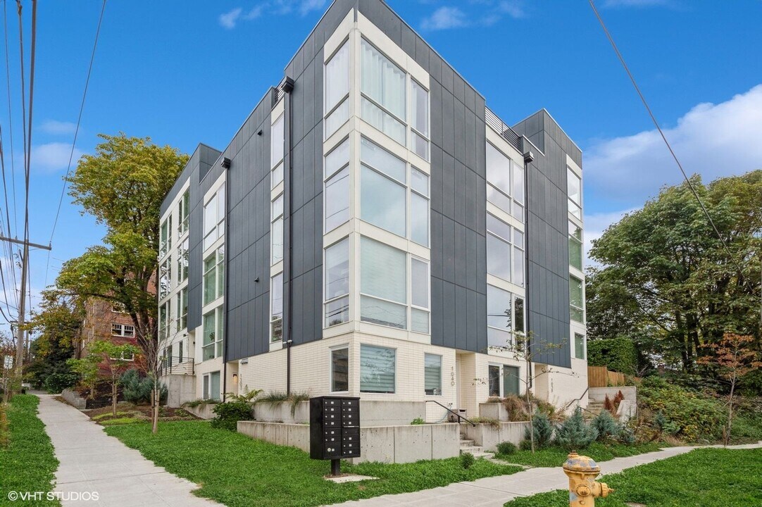 1632 15th Ave in Seattle, WA - Building Photo