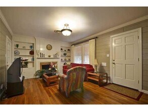 909 E 38th 1/2 St in Austin, TX - Building Photo - Building Photo