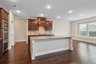 1702 Veneto Dr in Rockwall, TX - Building Photo - Building Photo