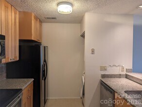 943 Southwest Dr in Davidson, NC - Building Photo - Building Photo