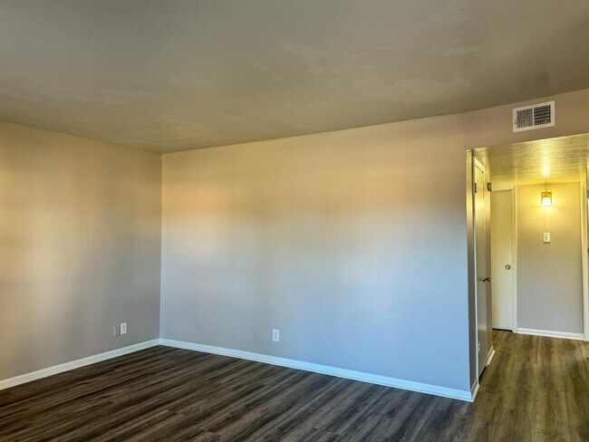 2102 5th Ave N-Unit -7 in Texas City, TX - Building Photo - Building Photo