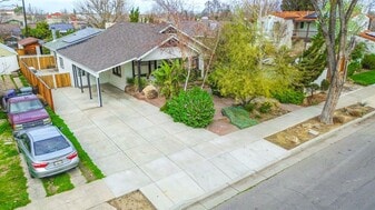 542 Adams Ave in Los Banos, CA - Building Photo