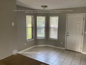 3943 San Pablo Rd S in Jacksonville, FL - Foto de edificio - Building Photo