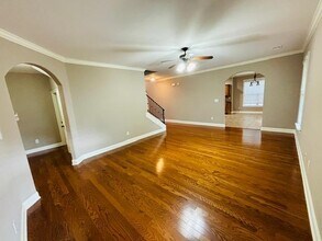 1327 Raindrop Dr in Collierville, TN - Building Photo - Building Photo
