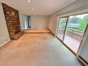 4 Nixon Park in Portsmouth, NH - Building Photo - Building Photo
