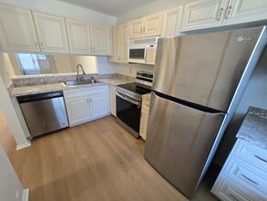 2955 Stillwell Ct in New Port Richey, FL - Building Photo - Building Photo