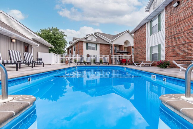Hawthorn Suites Apartments