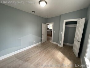 366 Highland Ave, Unit 1 in Somerville, MA - Foto de edificio - Building Photo