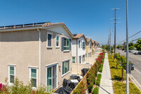 Corterra in Panorama City, CA - Building Photo - Building Photo