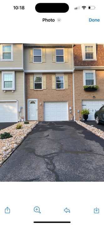 802 Lexington Dr in Aliquippa, PA - Foto de edificio