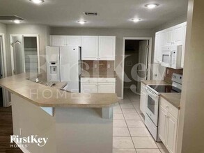 317 NE 7th Terrace in Cape Coral, FL - Building Photo - Building Photo