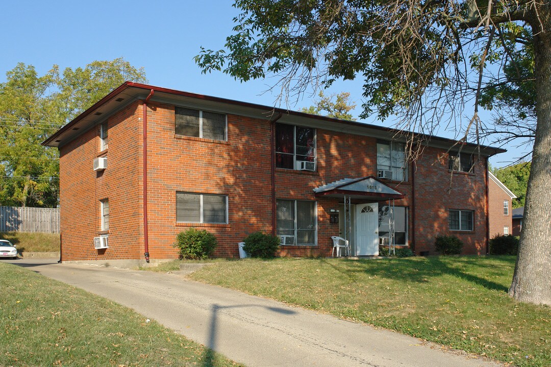 1613 Alexandria Dr in Lexington, KY - Building Photo