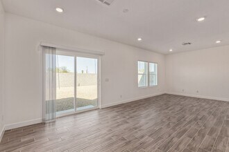 1552 N Pueblo Dr in Apache Junction, AZ - Building Photo - Building Photo