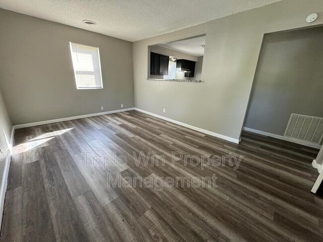 7458 Castro Dr in Ferguson, MO - Building Photo - Building Photo