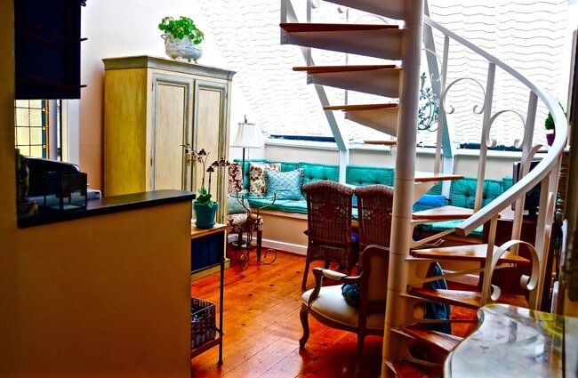 137 4th St, Unit A in Pacific Grove, CA - Building Photo - Building Photo