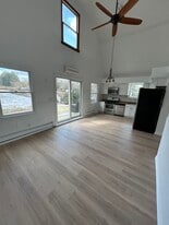 61 Nelson Ave, Unit Nelson 2br Loft in Blue Point, NY - Building Photo