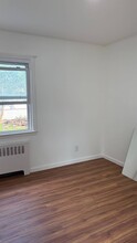 74 Bette Rd in East Meadow, NY - Building Photo - Building Photo