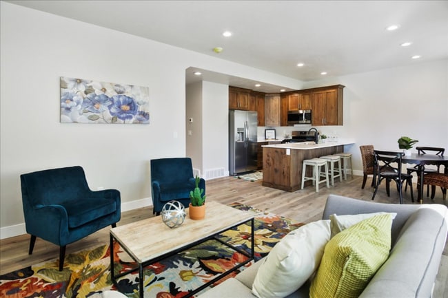 1167 W 325 N in Clearfield, UT - Building Photo - Building Photo