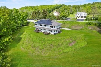 448 Old Mountain Rd in Port Jervis, NY - Building Photo - Building Photo