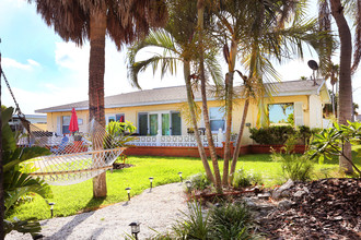 500 Normandy Rd in Madeira Beach, FL - Building Photo - Building Photo