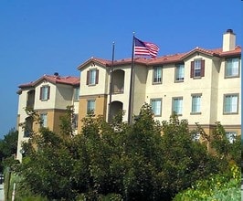Carmel Pointe in San Diego, CA - Foto de edificio - Building Photo