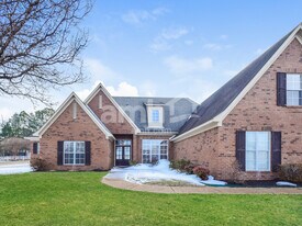 8638 Wilderness Tr, Unit 214 in Olive Branch, MS - Building Photo