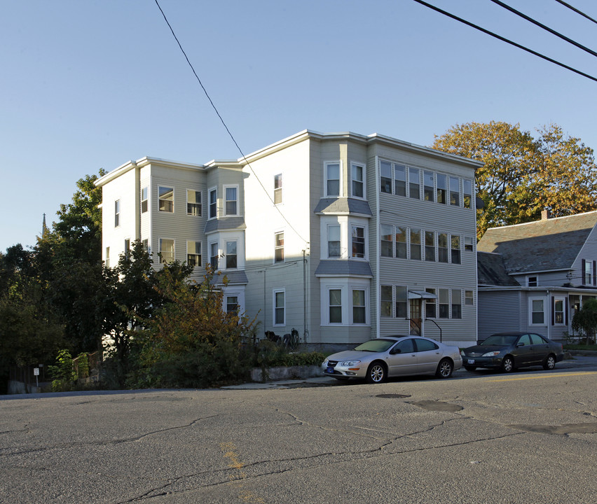 113 Spruce St in Leominster, MA - Building Photo