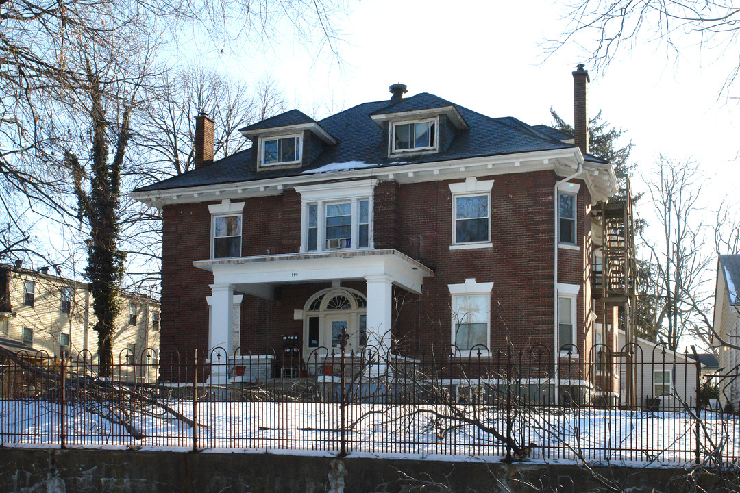 149 Vernon Ave in Louisville, KY - Foto de edificio