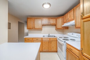 Deerfield Estates in Pulaski, NY - Building Photo